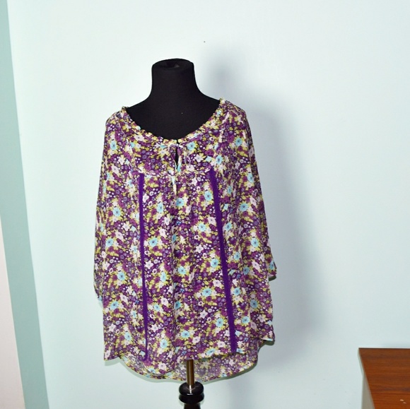 Tops - Beautiful Purple Floral Print Blouse